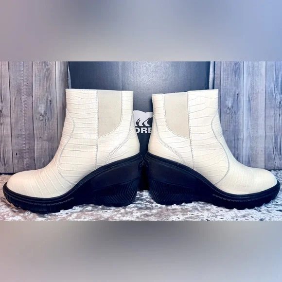 SOREL Ona Ave Wedge Boot in Chalk. Size 9 - Picture 7 of 13